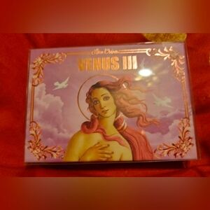 Lime Crime Venus III Pallet New In Package